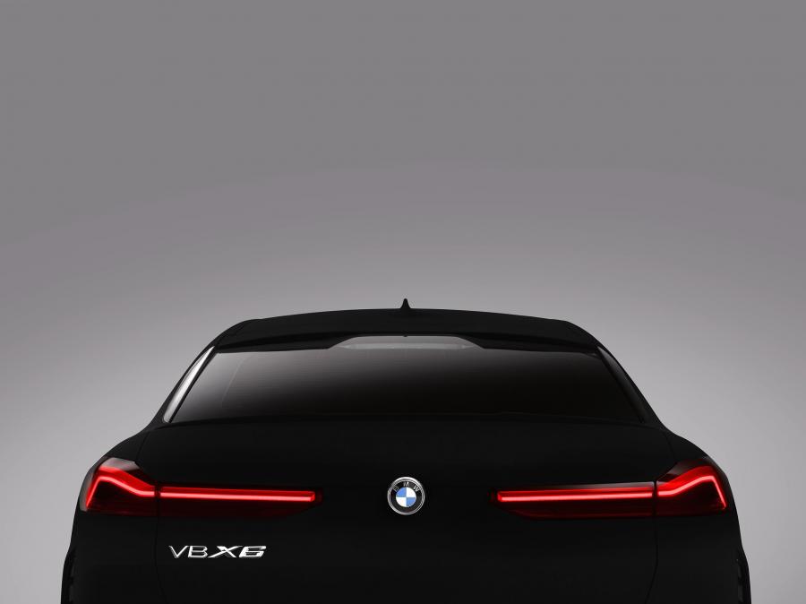 Детали экстерьера BMW X6 Vantablack (G06) 2019 года  (фото 4 из 27)